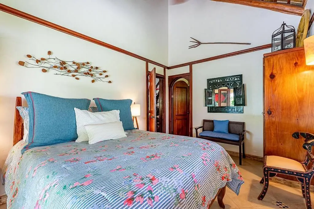 Luxurious & Spacious Beach Villa - El Sosiego Coson