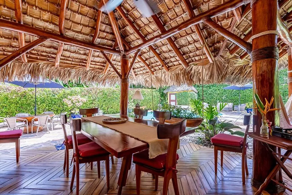 Luxurious & Spacious Beach Villa - El Sosiego Coson